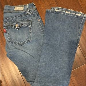 Gently Worn- Black Label Levi’s- 9